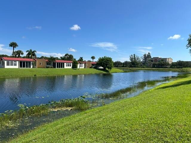 471 Lake Dora Drive, West Palm Beach, FL 33411