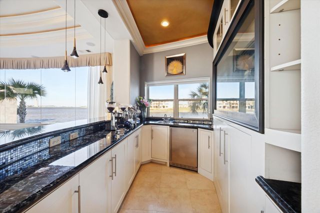 752 Pegasus Lane, League City, TX 77573