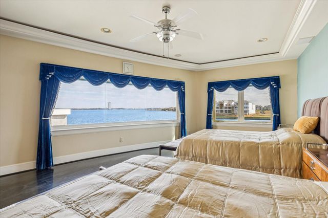 752 Pegasus Lane, League City, TX 77573