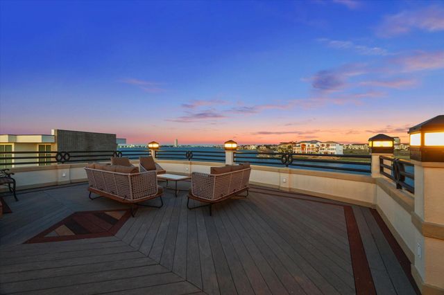 752 Pegasus Lane, League City, TX 77573