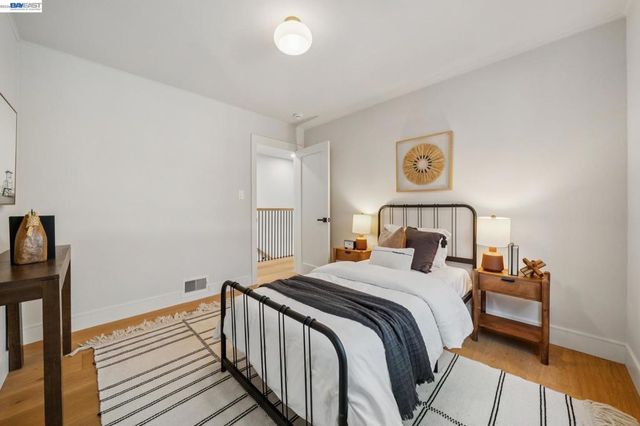 5969 Rincon Dr, Oakland, CA 94611