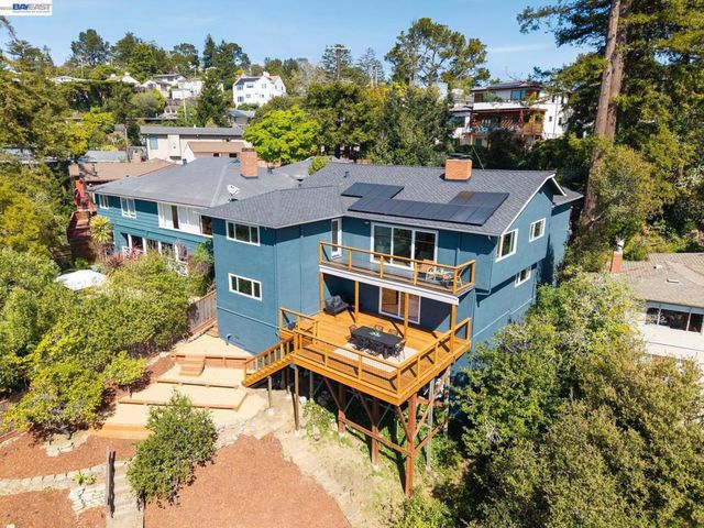 5969 Rincon Dr, Oakland, CA 94611