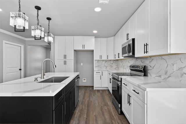 604 Jefferson Avenue, Cleveland, TX 77327