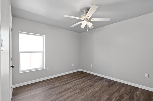 604 Jefferson Avenue, Cleveland, TX 77327