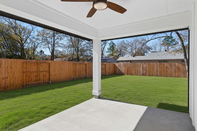 604 Jefferson Avenue, Cleveland, TX 77327