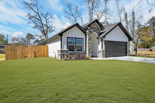 604 Jefferson Avenue, Cleveland, TX 77327