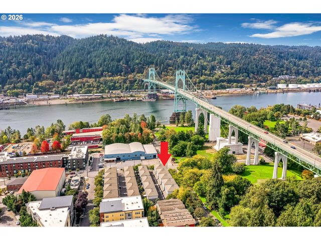 6704 N PITTSBURG Ave, Portland, OR 97203