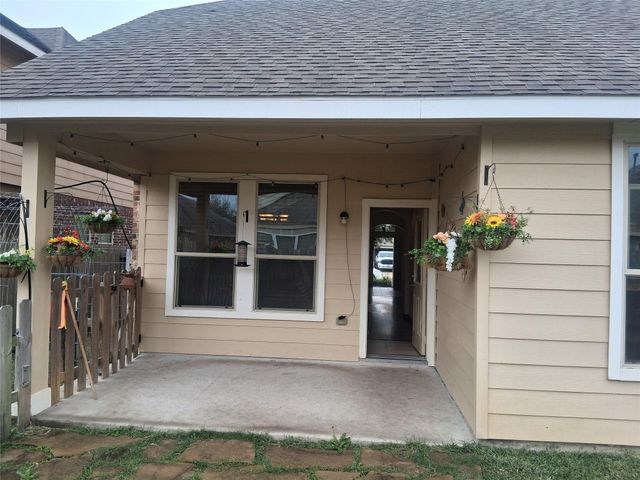 13610 Spectacled Bear Lane, Crosby, TX 77532