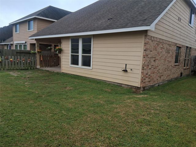 13610 Spectacled Bear Lane, Crosby, TX 77532