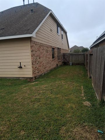 13610 Spectacled Bear Lane, Crosby, TX 77532
