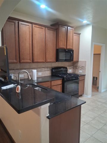 13610 Spectacled Bear Lane, Crosby, TX 77532