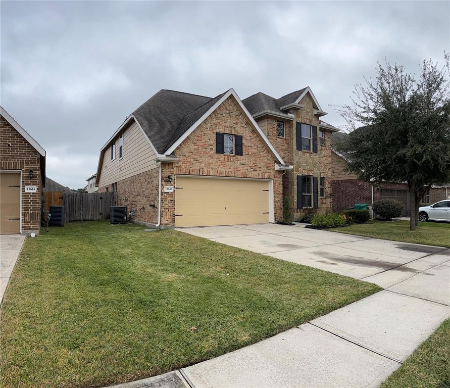 13610 Spectacled Bear Lane, Crosby, TX 77532