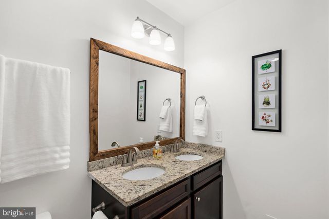 114 N PORT ST, Baltimore, MD 21224