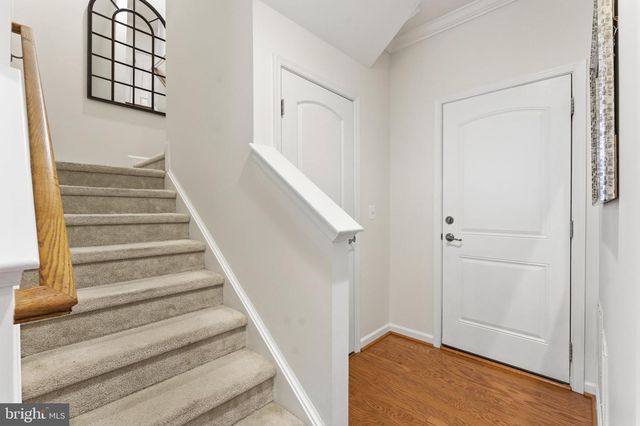 43911 EASTGATE VIEW DR, Chantilly, VA 20152