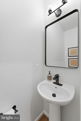 43911 EASTGATE VIEW DR, Chantilly, VA 20152