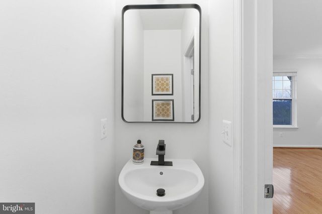 43911 EASTGATE VIEW DR, Chantilly, VA 20152