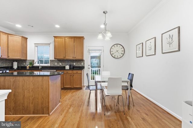 43911 EASTGATE VIEW DR, Chantilly, VA 20152