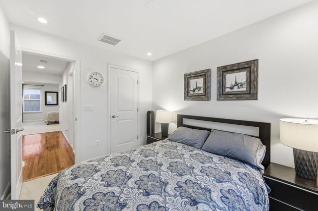 43911 EASTGATE VIEW DR, Chantilly, VA 20152