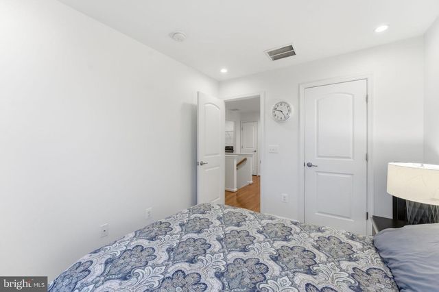 43911 EASTGATE VIEW DR, Chantilly, VA 20152