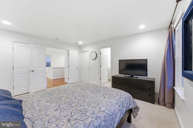 43911 EASTGATE VIEW DR, Chantilly, VA 20152