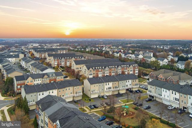 43911 EASTGATE VIEW DR, Chantilly, VA 20152