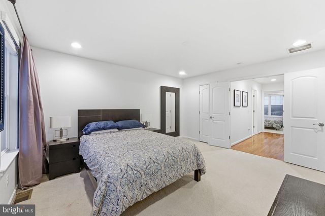 43911 EASTGATE VIEW DR, Chantilly, VA 20152