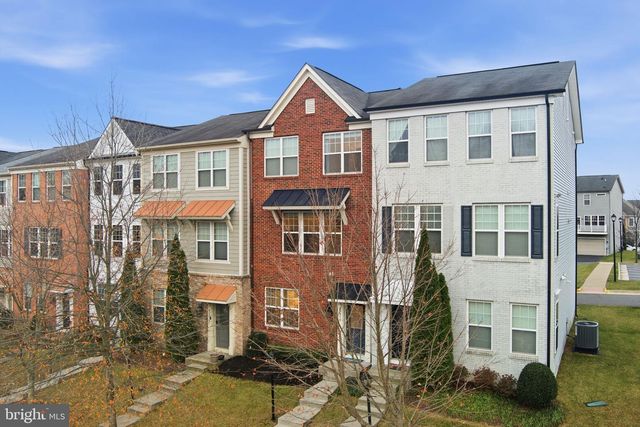 43911 EASTGATE VIEW DR, Chantilly, VA 20152