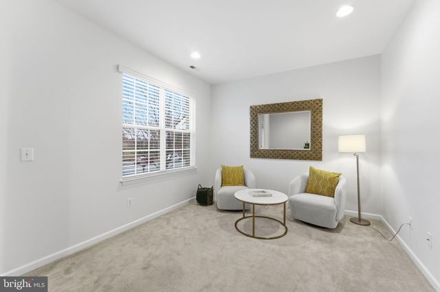 43911 EASTGATE VIEW DR, Chantilly, VA 20152