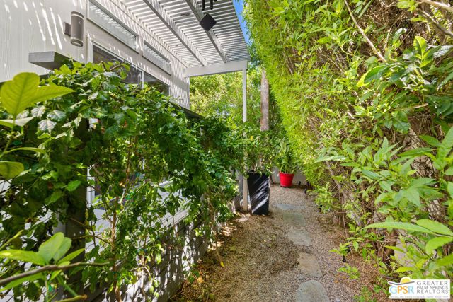 129 Pali Drive, Palm Springs, CA 92264