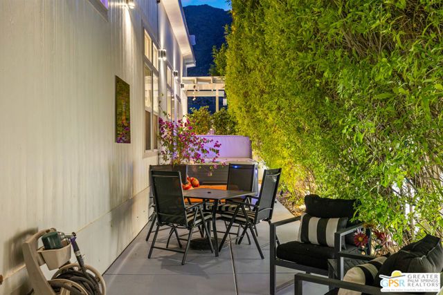 129 Pali Drive, Palm Springs, CA 92264