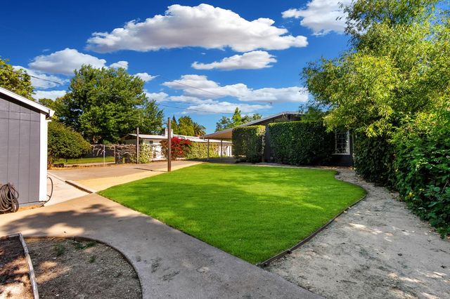 4937 Donovan Dr, Carmichael, CA 95608