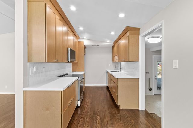 4937 Donovan Dr, Carmichael, CA 95608