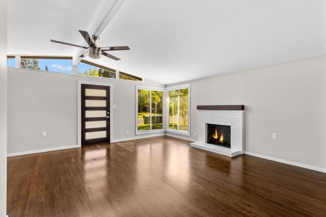 4937 Donovan Dr, Carmichael, CA 95608