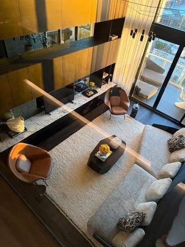 1040 Biscayne Blvd 2202, Miami, FL 33132