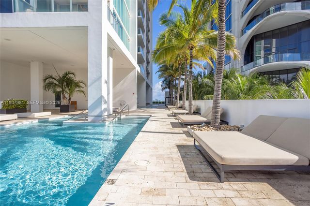 1040 Biscayne Blvd 2202, Miami, FL 33132