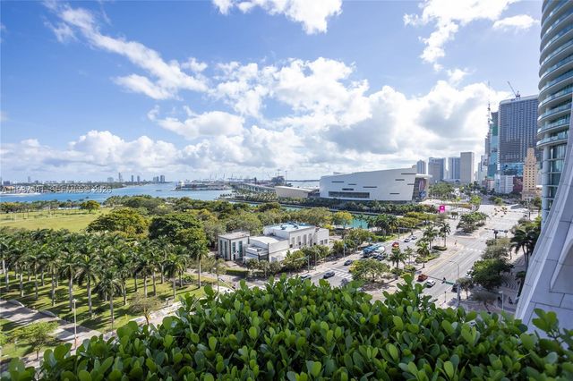 1040 Biscayne Blvd 2202, Miami, FL 33132