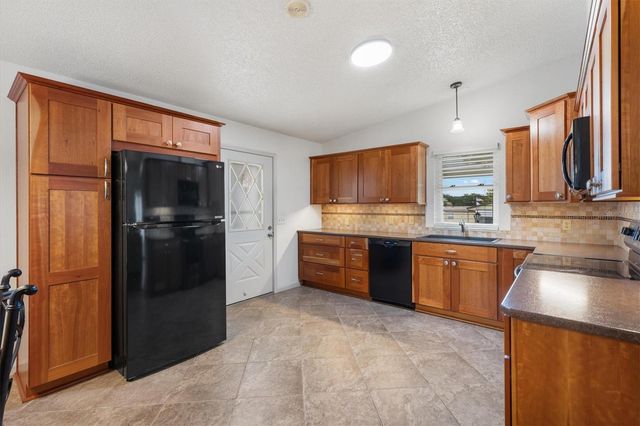 1534 HILLCREST DRIVE, The Villages, FL 32159