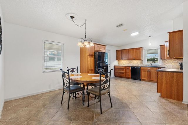1534 HILLCREST DRIVE, The Villages, FL 32159