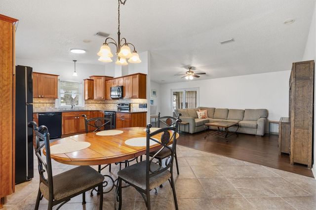 1534 HILLCREST DRIVE, The Villages, FL 32159