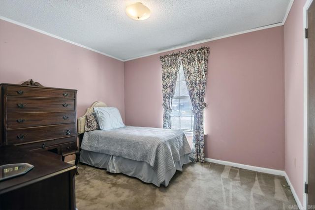 32 Kingspark Dr, Maumelle, AR 72113