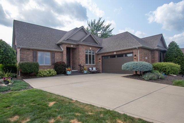 90 Bergamo Court, Crown Point, IN 46307