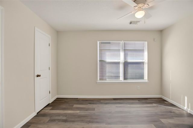 10635 Gold Finch Road, Baytown, TX 77523