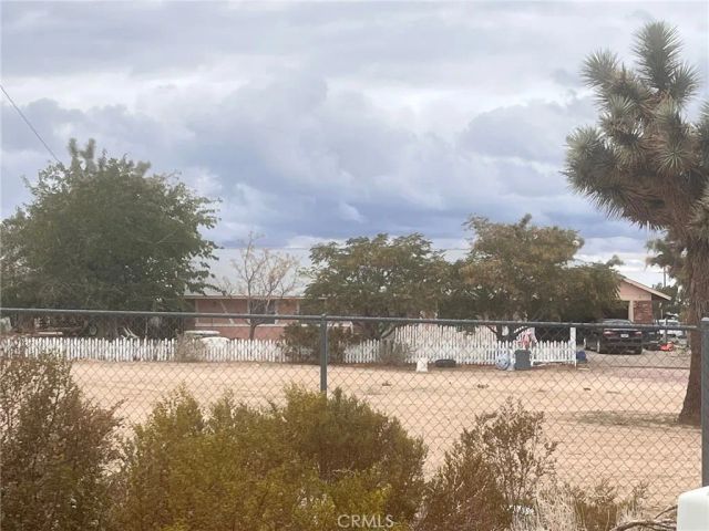 0 Dos Palmas Rd Road, Phelan, CA 92371