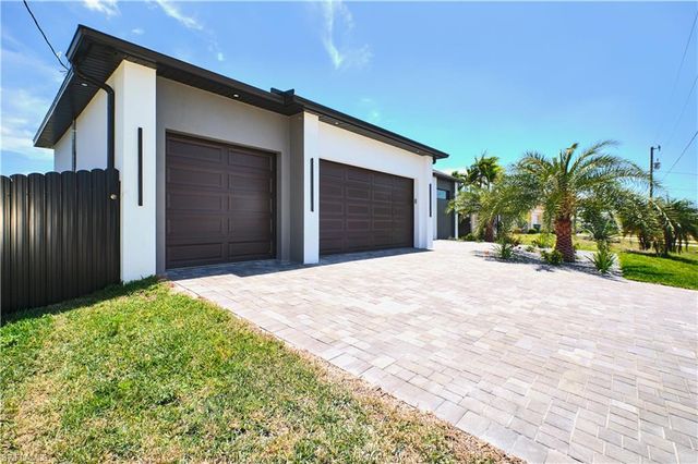 2717 SW 22nd AVE, Cape Coral, FL 33914