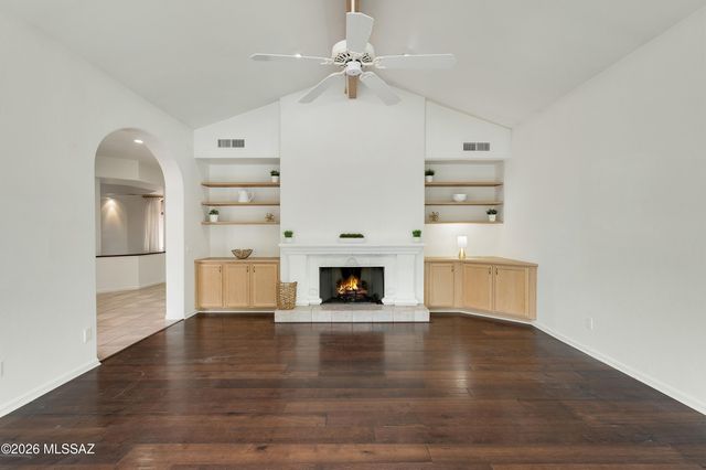 6970 E Quiet Desert Lane, Tucson, AZ 85750