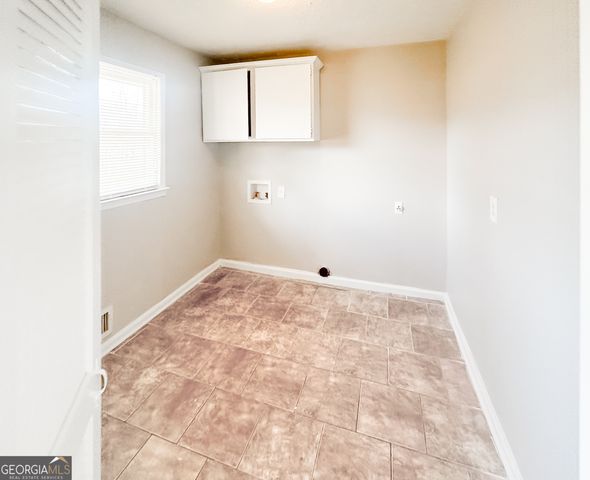 4060 W Stubbs Road, South Fulton, GA 30349