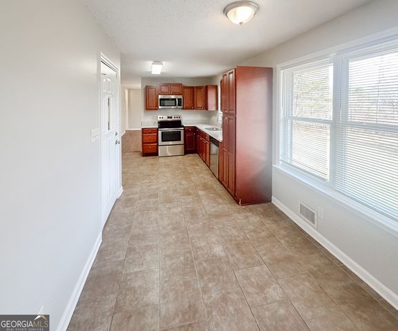 4060 W Stubbs Road, South Fulton, GA 30349