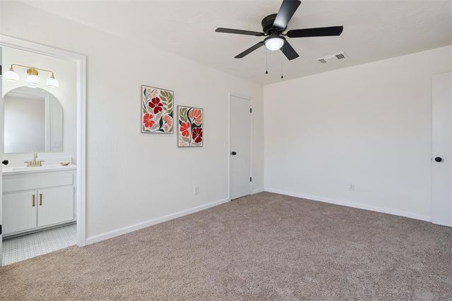 208 SW 32nd Street, Moore, OK 73160