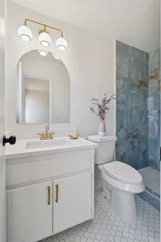 208 SW 32nd Street, Moore, OK 73160