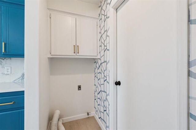 208 SW 32nd Street, Moore, OK 73160